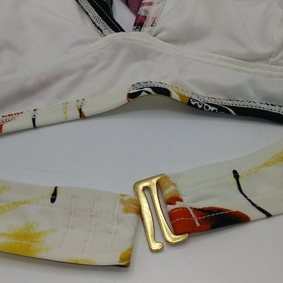 Be Creative Ruffled Floral Bikini Top - Picture 4 of 8